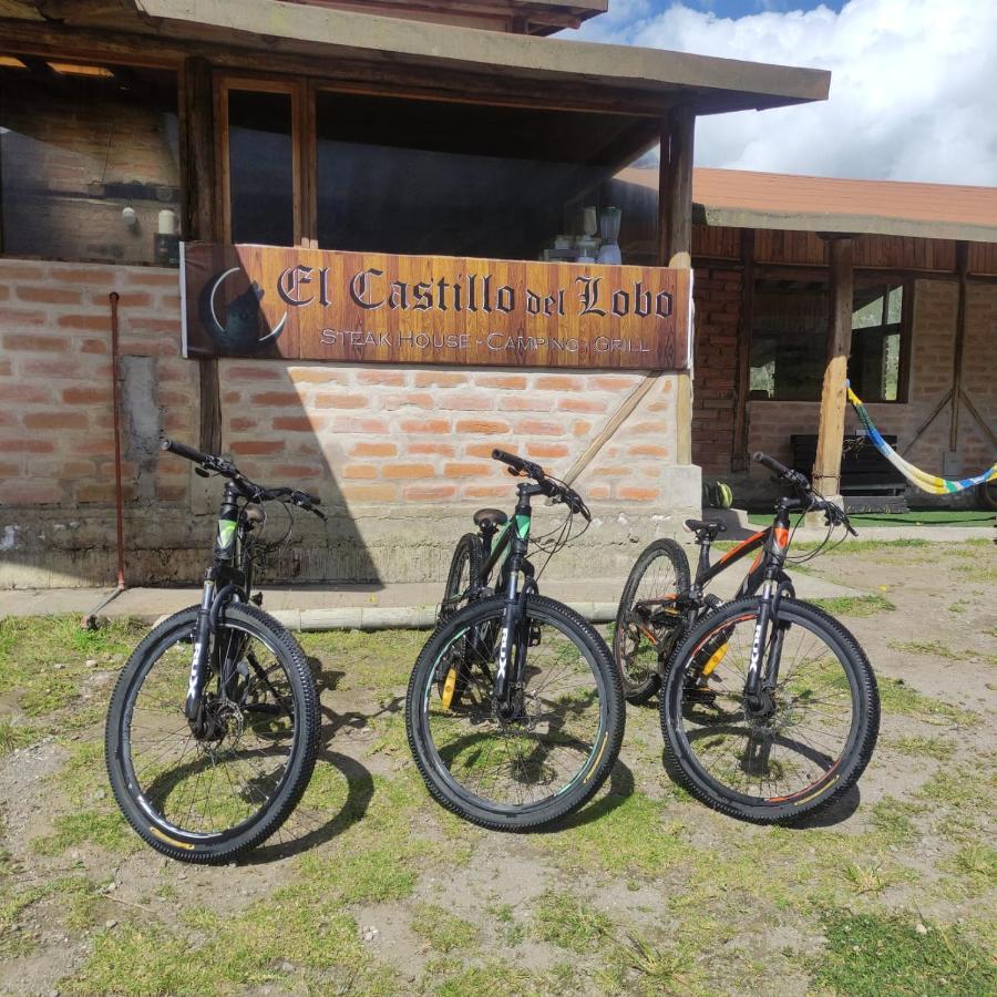 El Castillo Del Lobo Pululahua Bed & Breakfast Quito Ngoại thất bức ảnh
